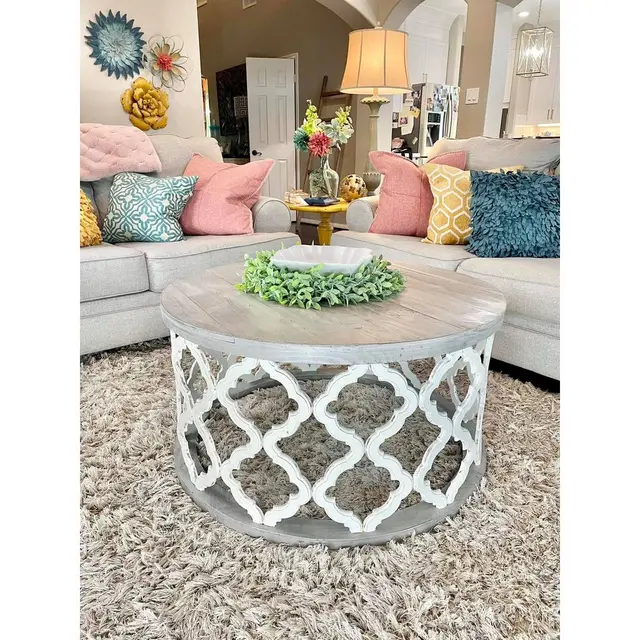 The Shabby Parlor